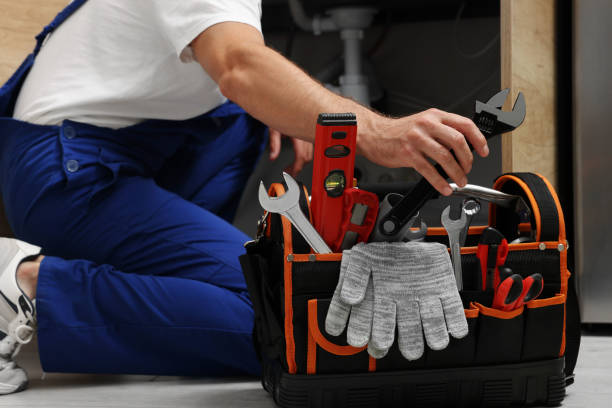 Best Emergency Plumber  in Elgin, OR